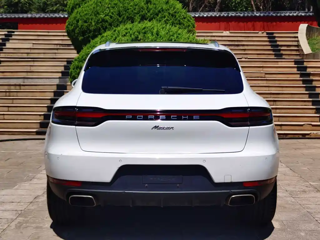 Porsche Macan 2019 — фото 9