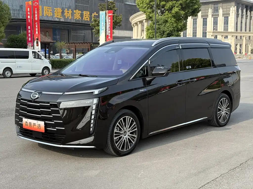 GAC Trumpchi E8 PHEV 2024 — фото 1