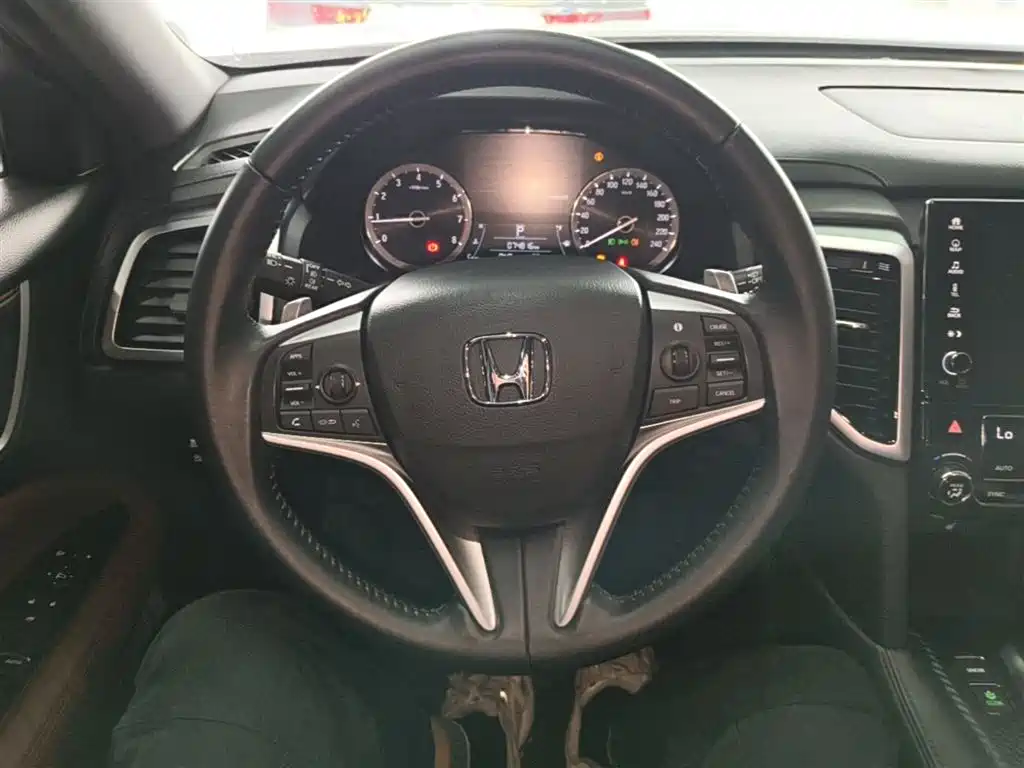 Honda UR-V 2018 — фото 11