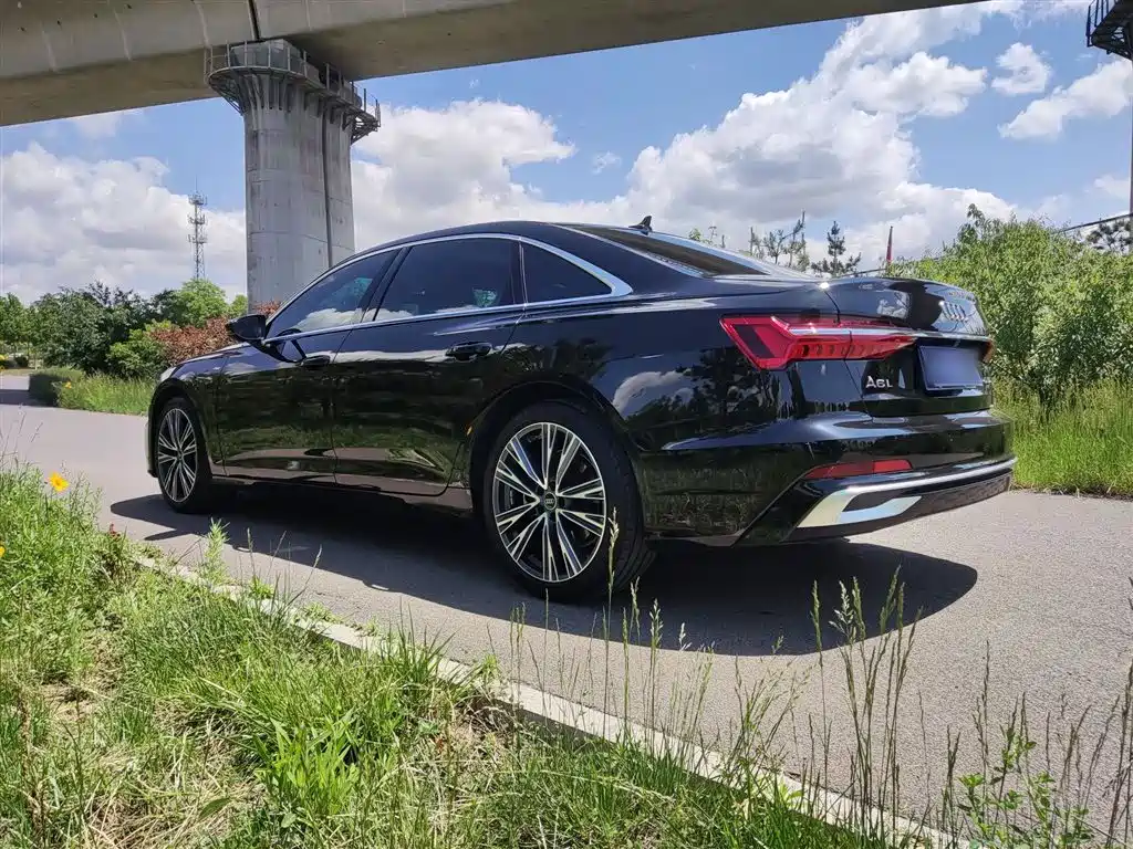Audi A6L 2023 — фото 10