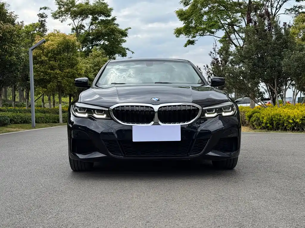 BMW 3 Series 2022