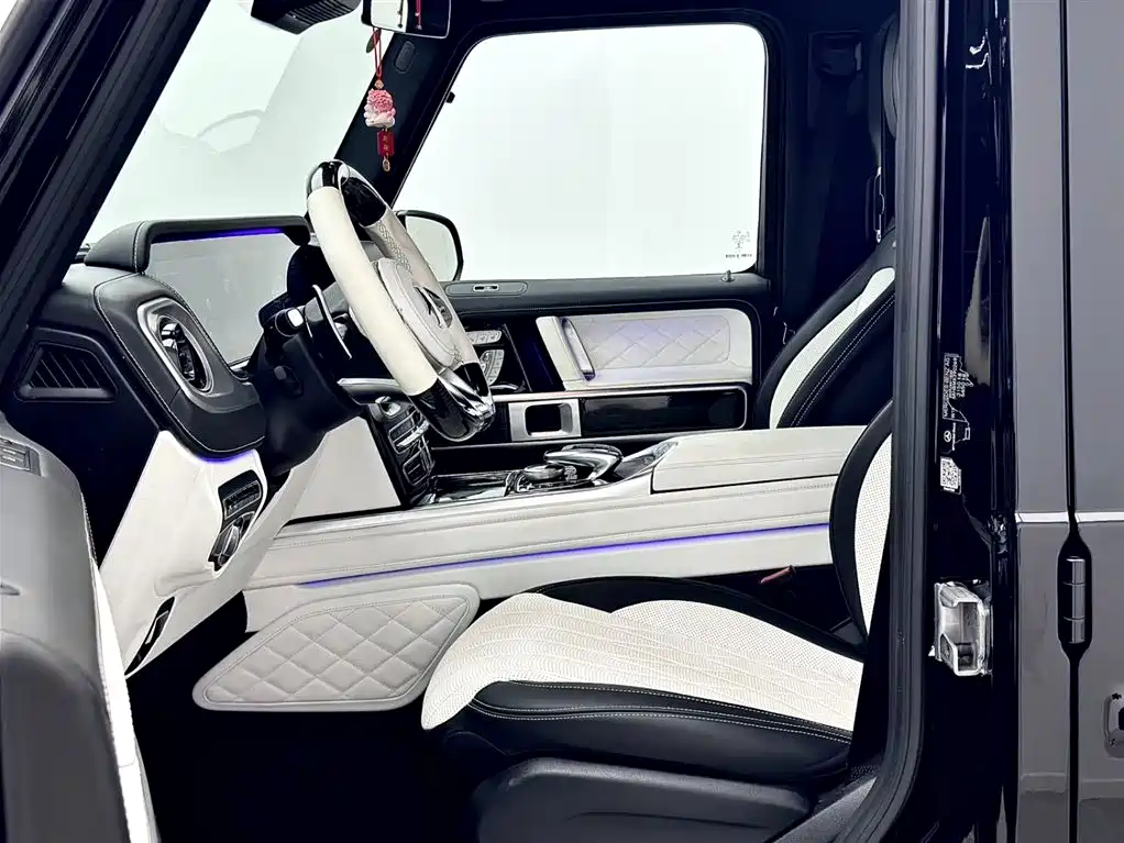 Mercedes-Benz G-Class 2023 — фото 6