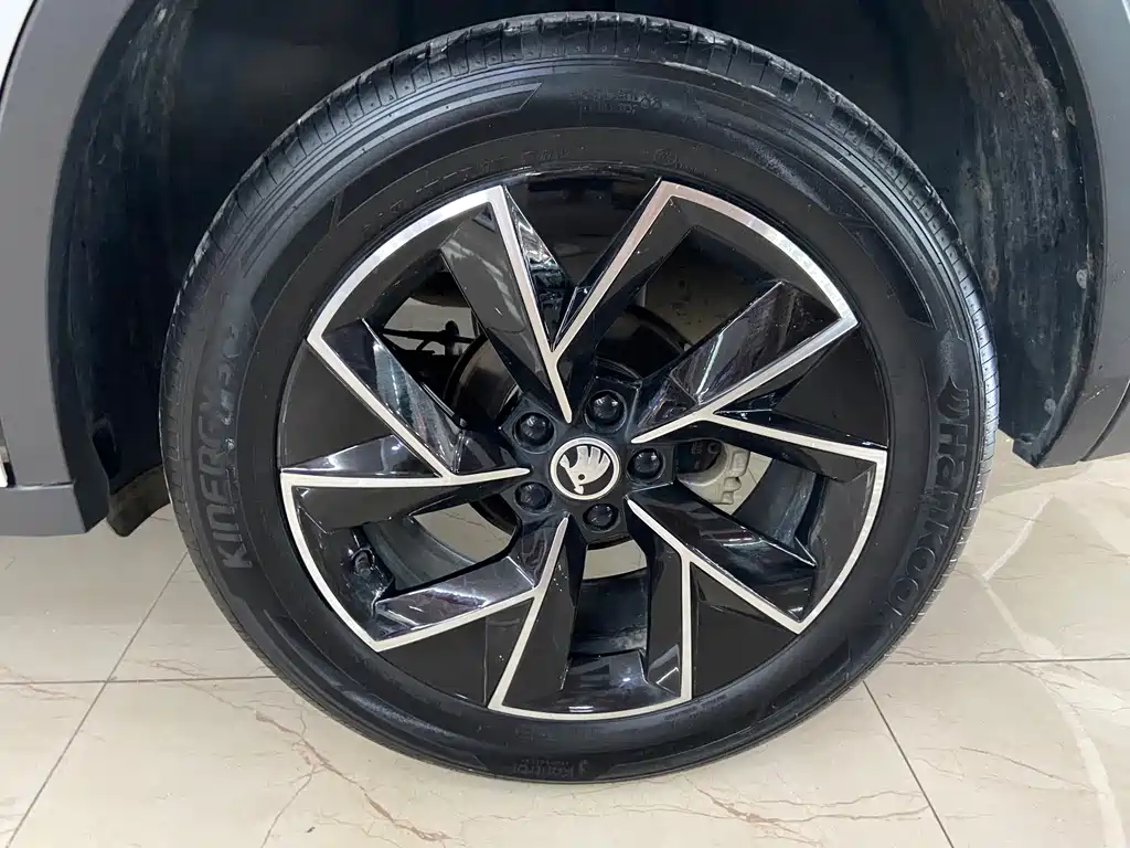 Skoda Kamiq 2023 — фото 10