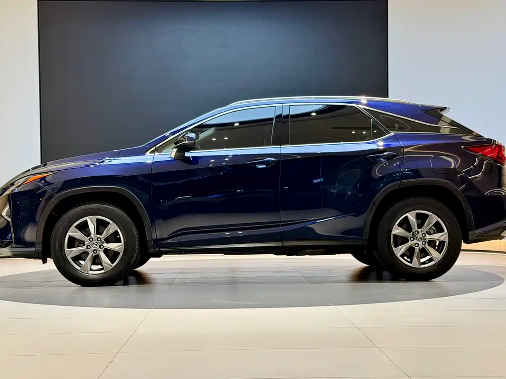 Lexus RX 2018 — фото 6