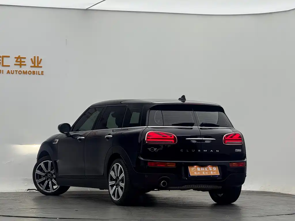 MINI Clubman 2022 — фото 10