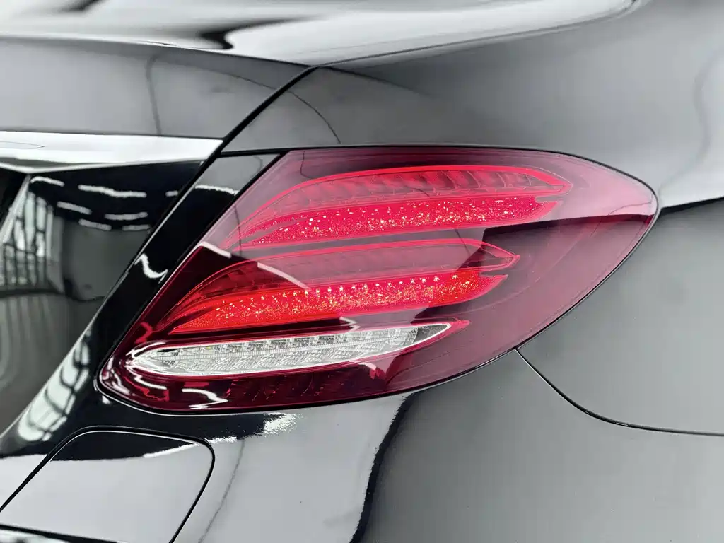 Mercedes-Benz E-Class New Energy 2020 — фото 11