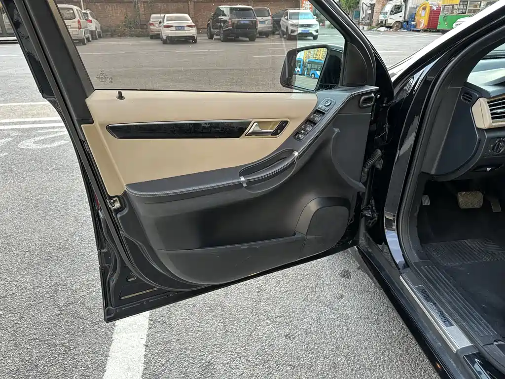 Mercedes-Benz R-Class 2014