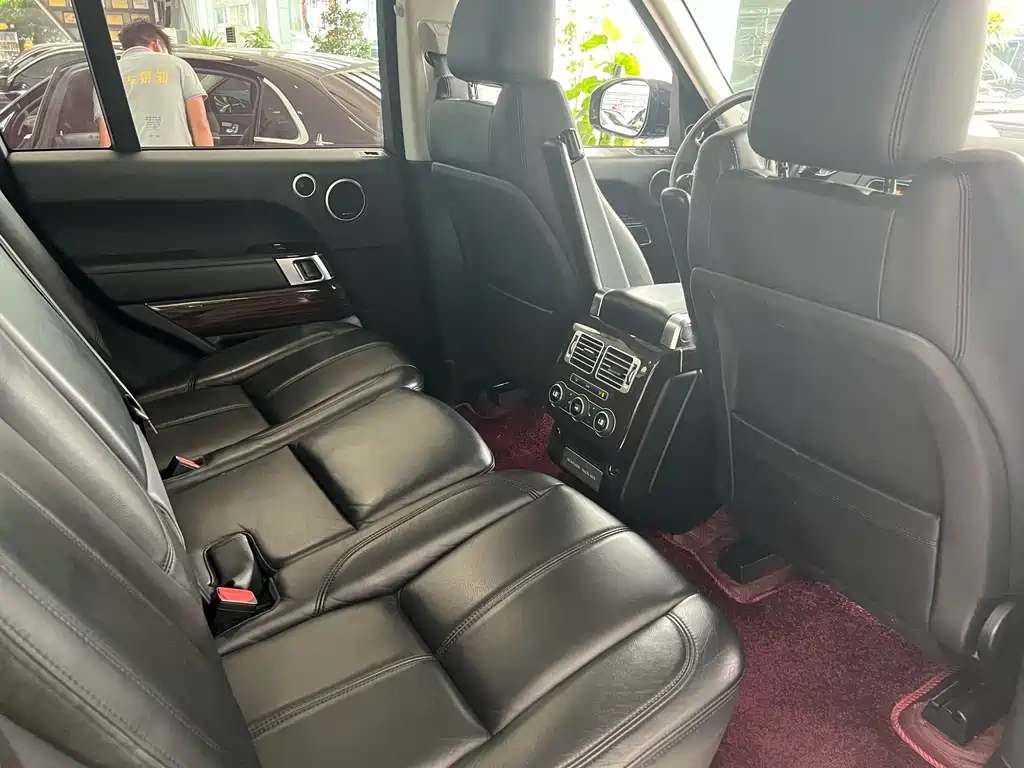 Land Rover Range Rover 2018 — фото 13
