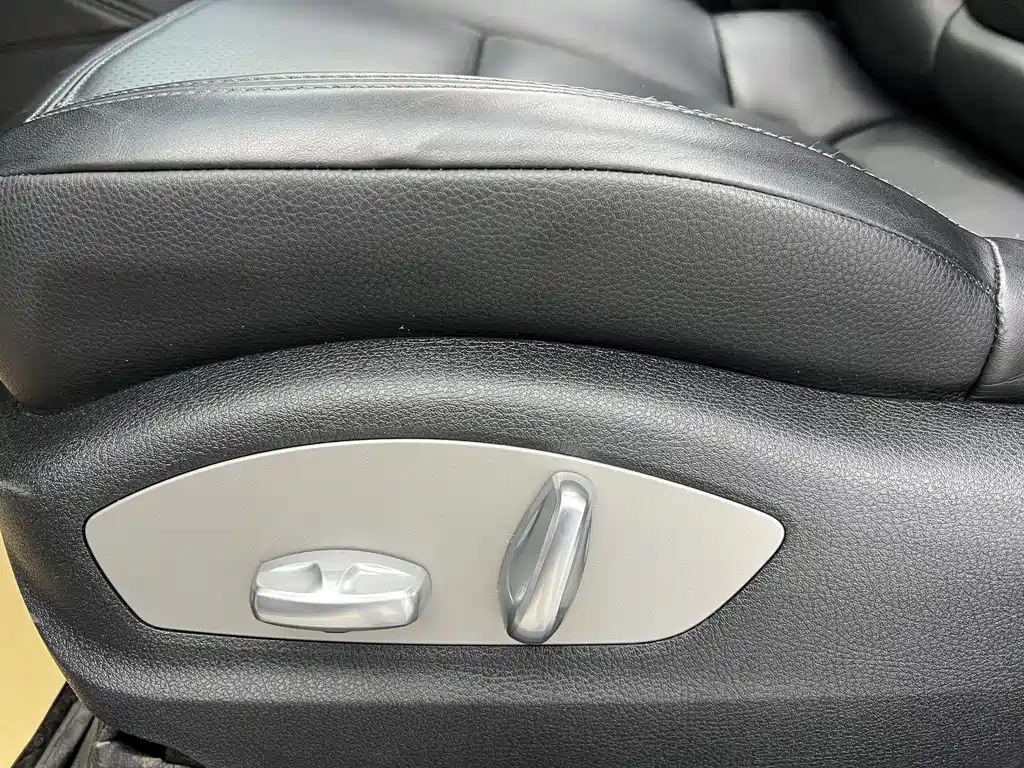 Porsche Macan 2021 — фото 9