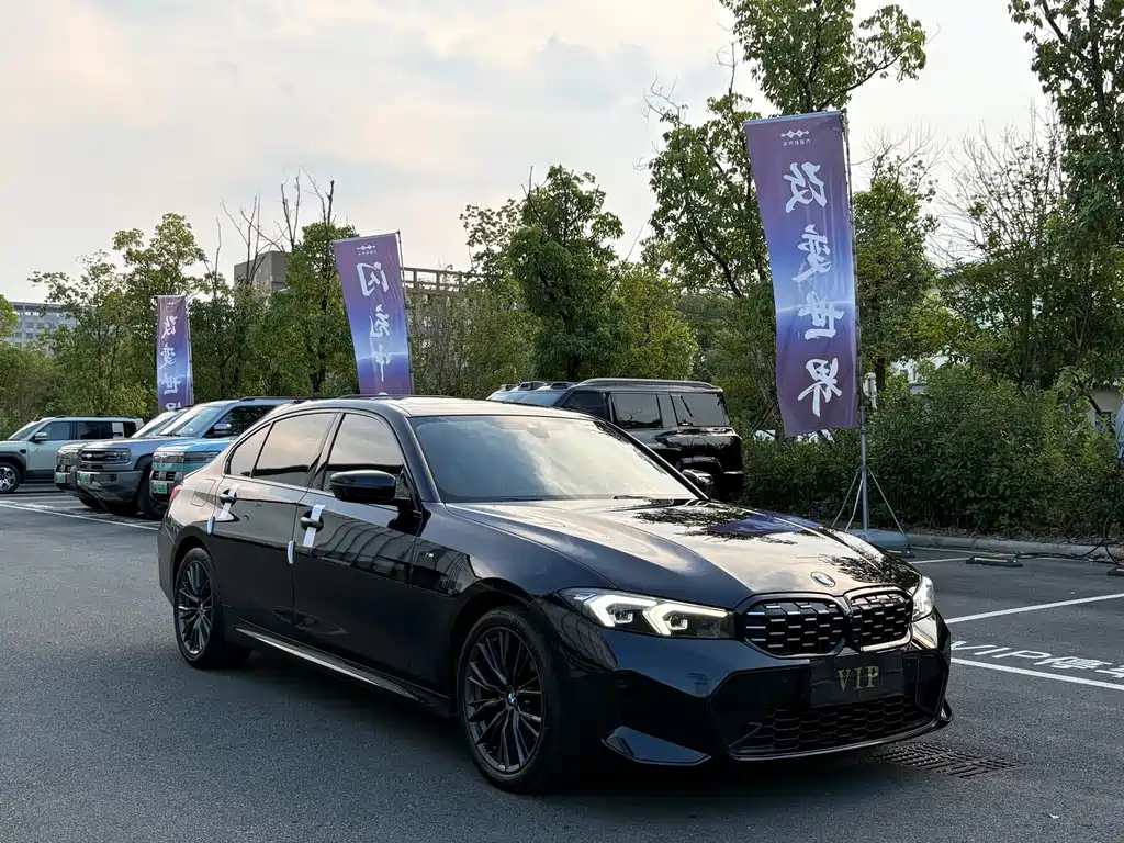 BMW 3 Series 2022