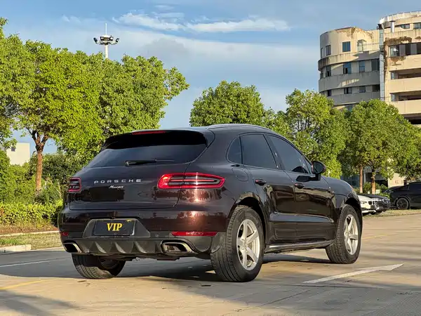 Porsche Macan 2015