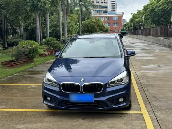 BMW 2 Series Station Wagon 2017