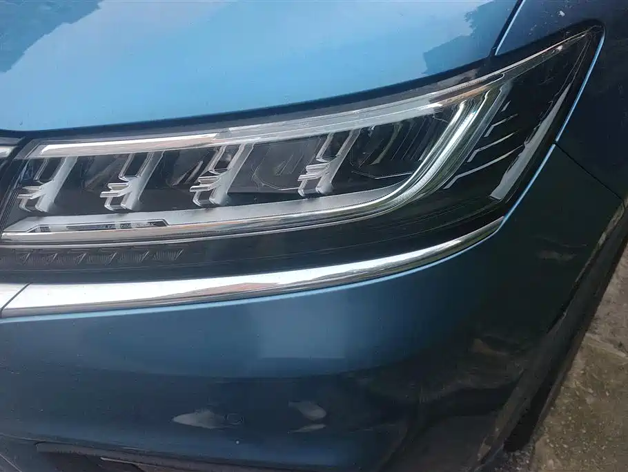 Roewe RX5 New Energy 2017