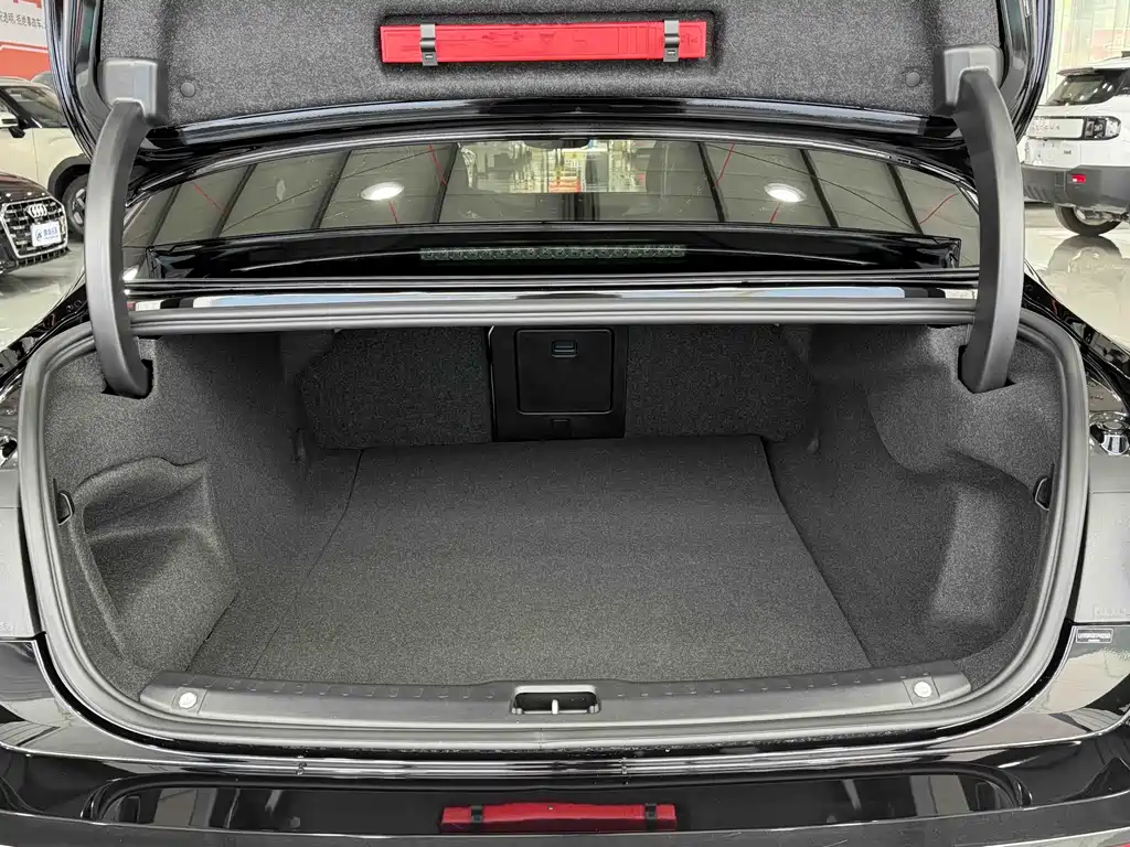 Volvo S90 2025 — фото 18