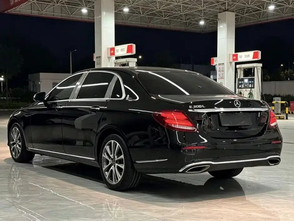 Mercedes-Benz E-Class 2018 — фото 7