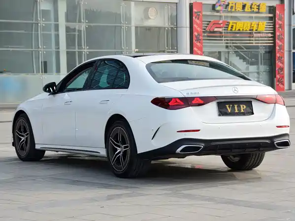 Mercedes-Benz E-Class 2024