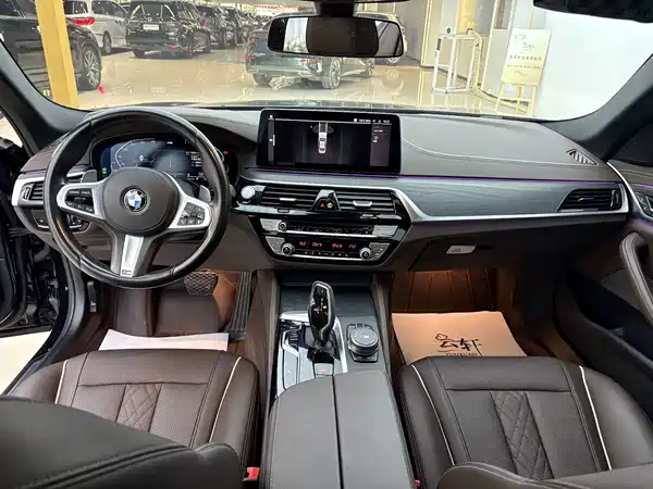 BMW 5 Series 2021