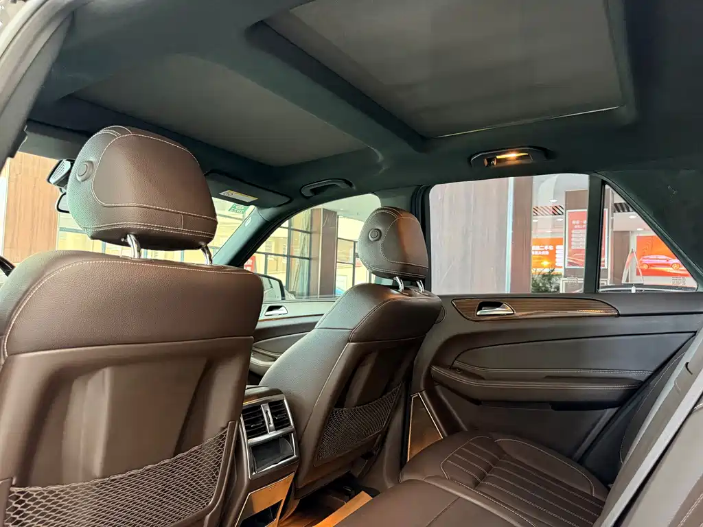 Mercedes-Benz GLE 2018 — фото 13