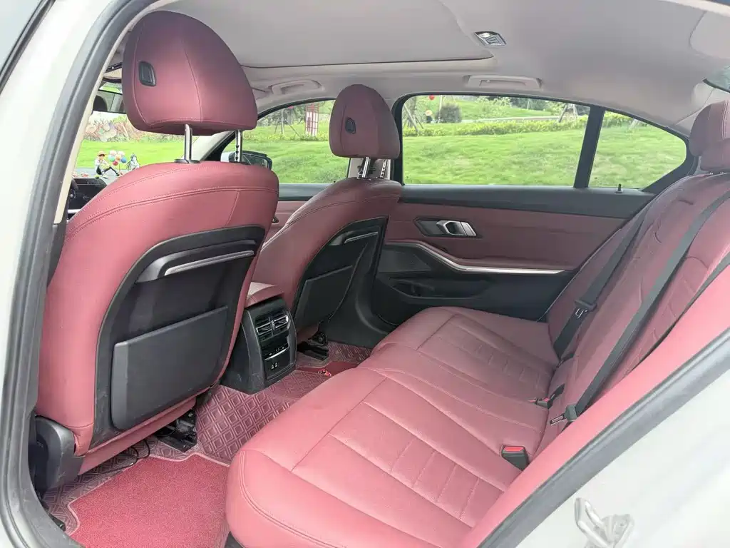 BMW 3 Series 2021