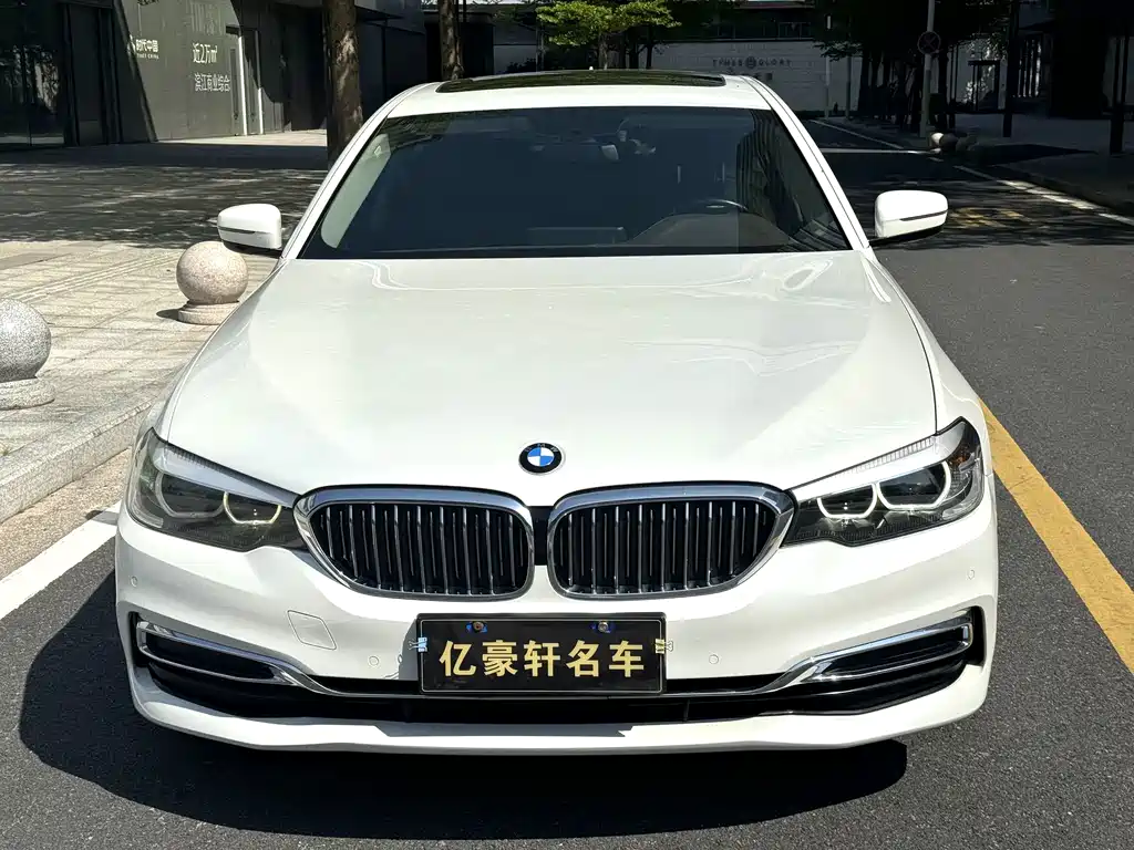 BMW 5 Series 2020 — фото 2