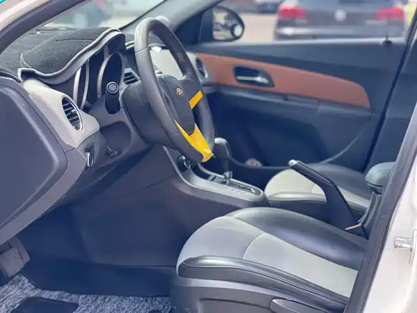 Chevrolet Cruze 2013