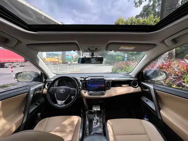 Toyota RAV4 2017
