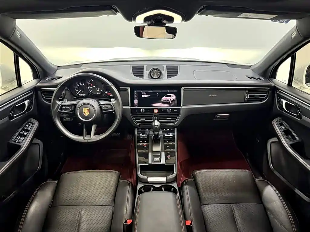 Porsche Macan 2023 — фото 22