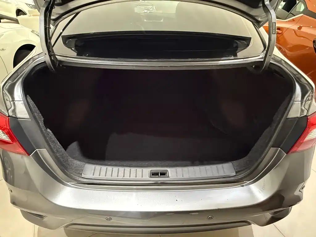 Nissan Sylphy 2023 — фото 11