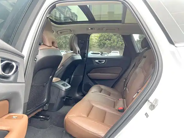 Volvo XC60 2019