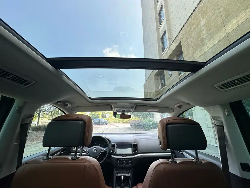 Volkswagen Sharan 2018 — фото 19