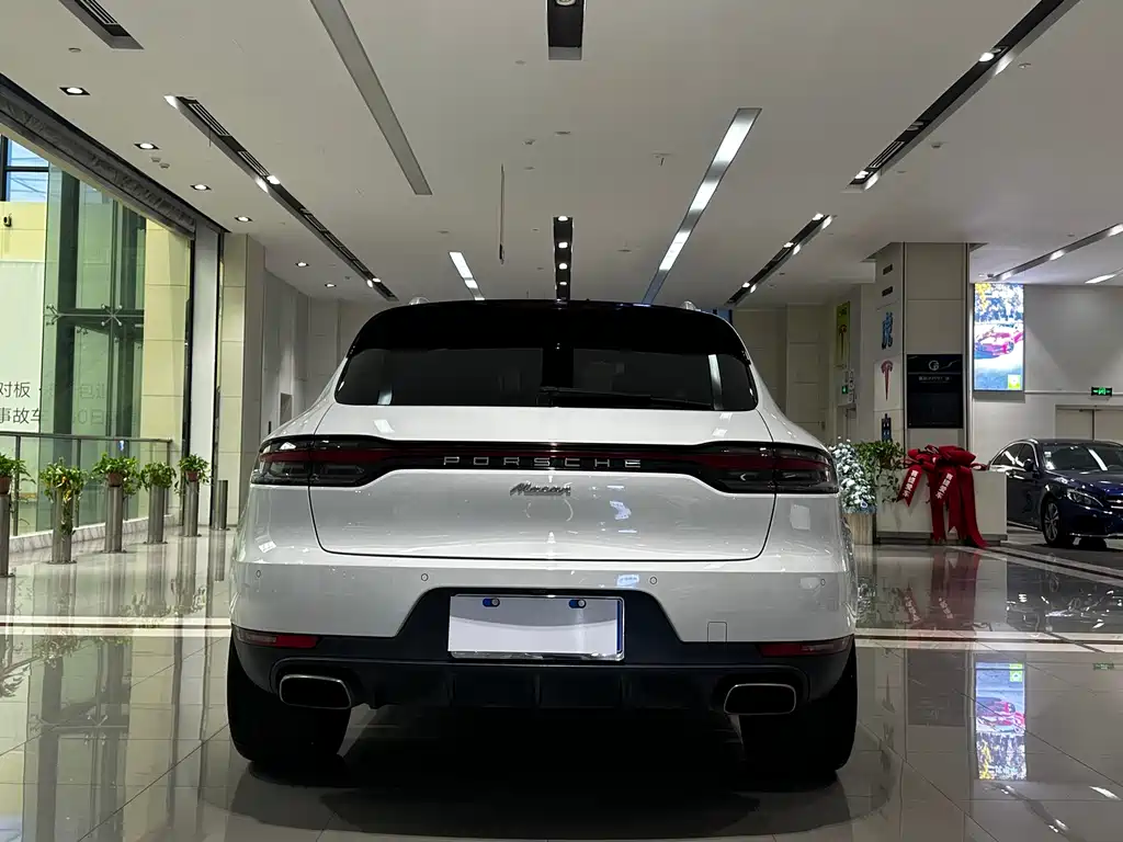 Porsche Macan 2020 — фото 5