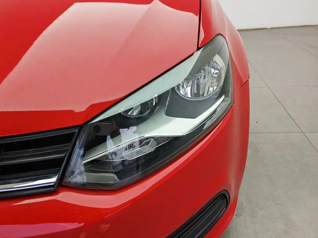 Volkswagen Polo 2015