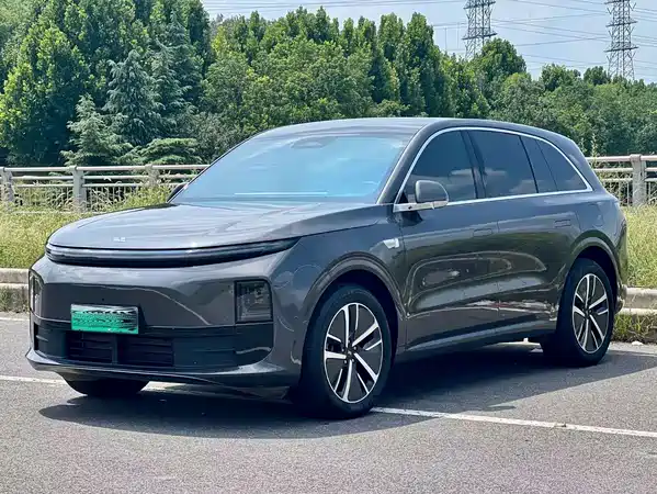 Li Auto L6 2024