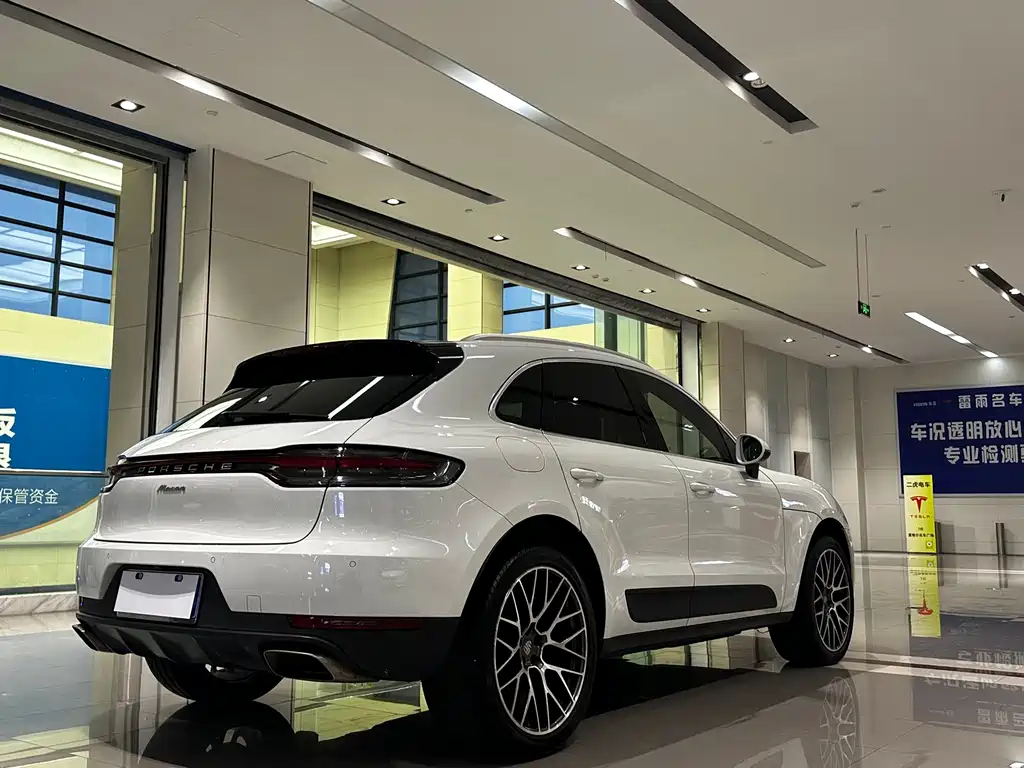 Porsche Macan 2020 — фото 4