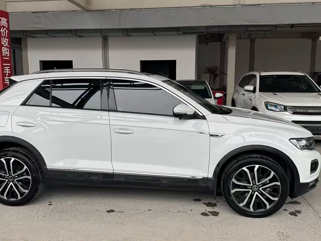 Volkswagen T-Roc 2022 — фото 9