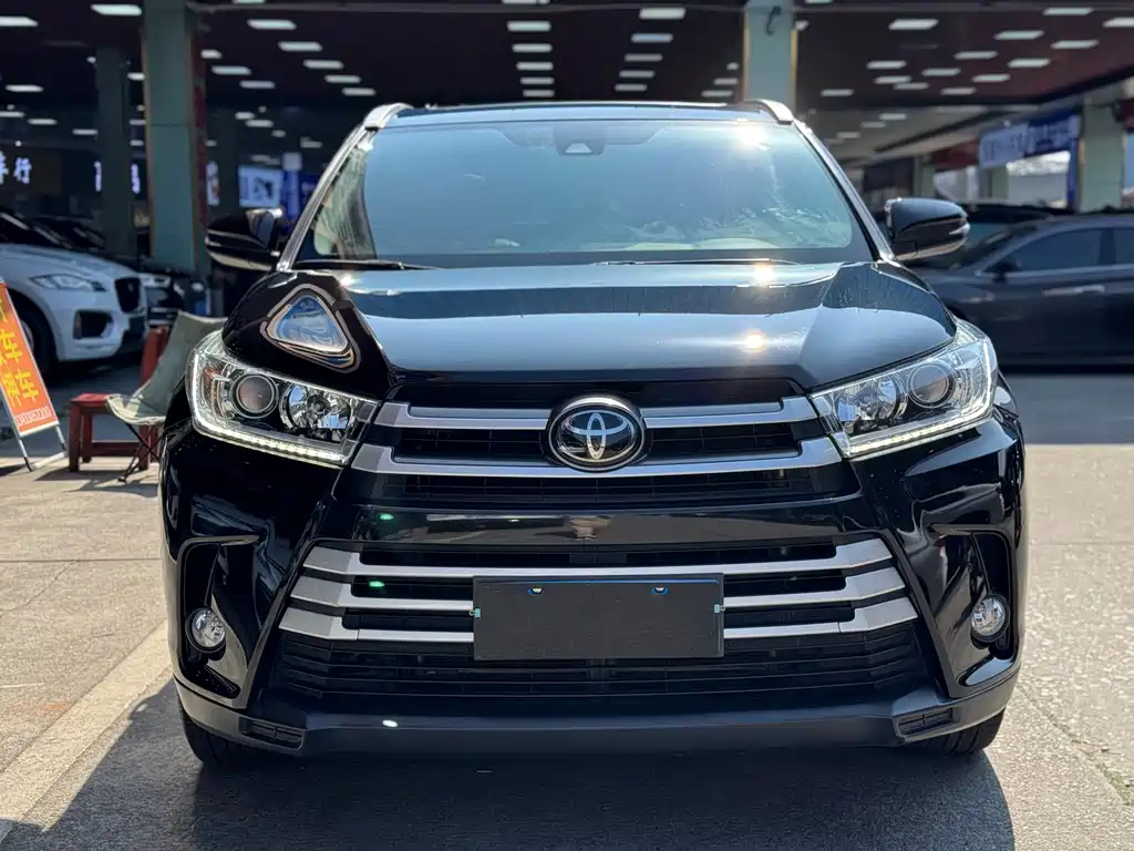 Toyota Highlander 2020 — фото 2