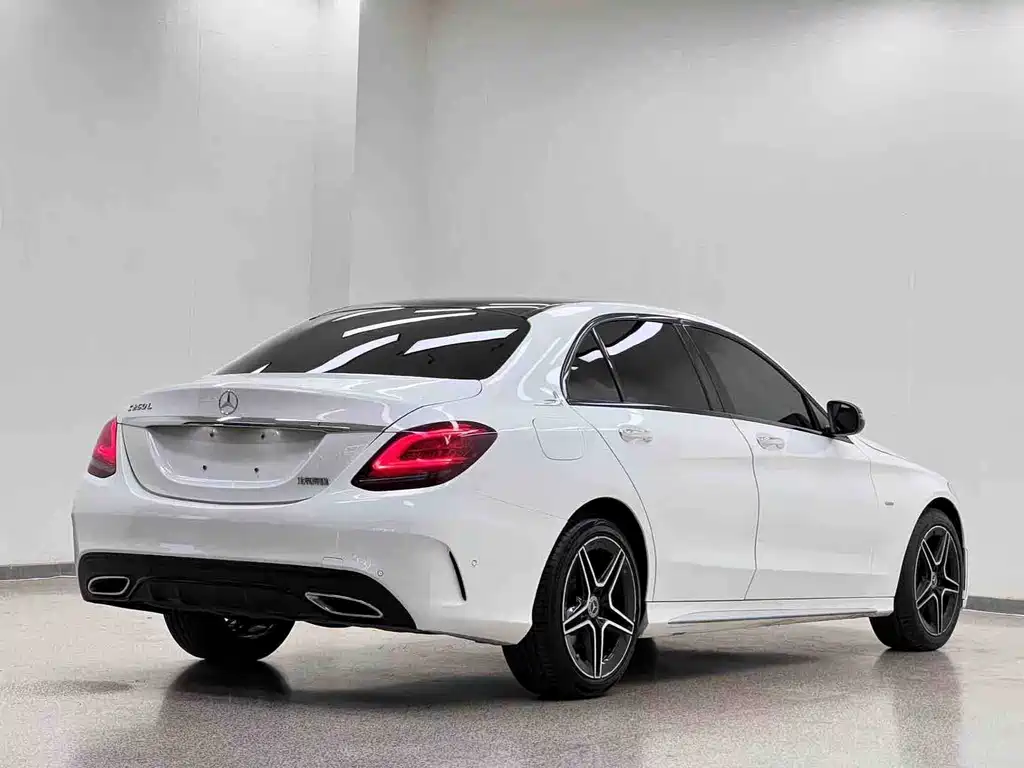 Mercedes-Benz C-Class 2021 — фото 28