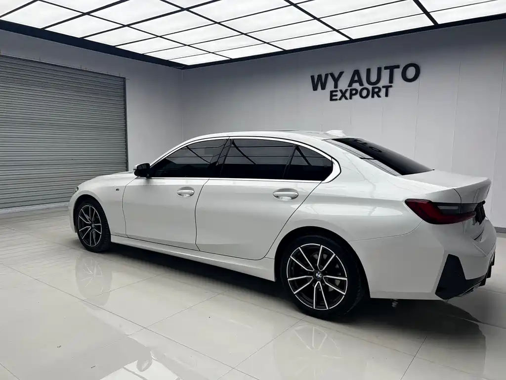 BMW 3 Series 2023