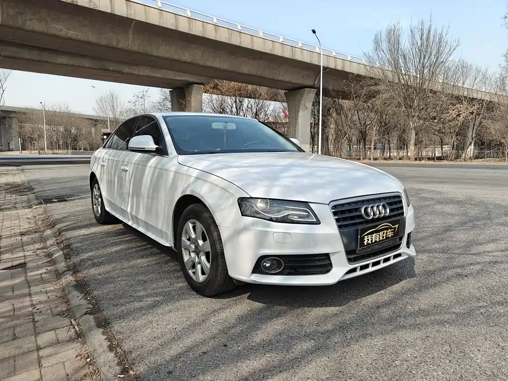 Audi A4L 2011