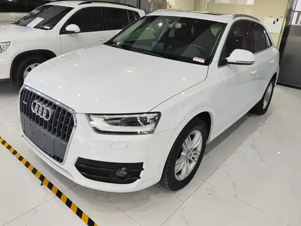 Audi Q3 2015
