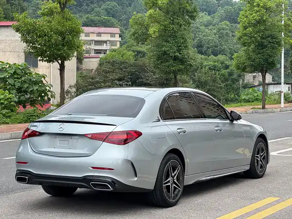 Mercedes-Benz C-Class 2023