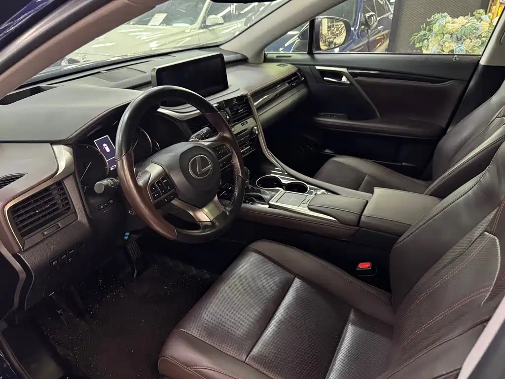 Lexus RX 2022