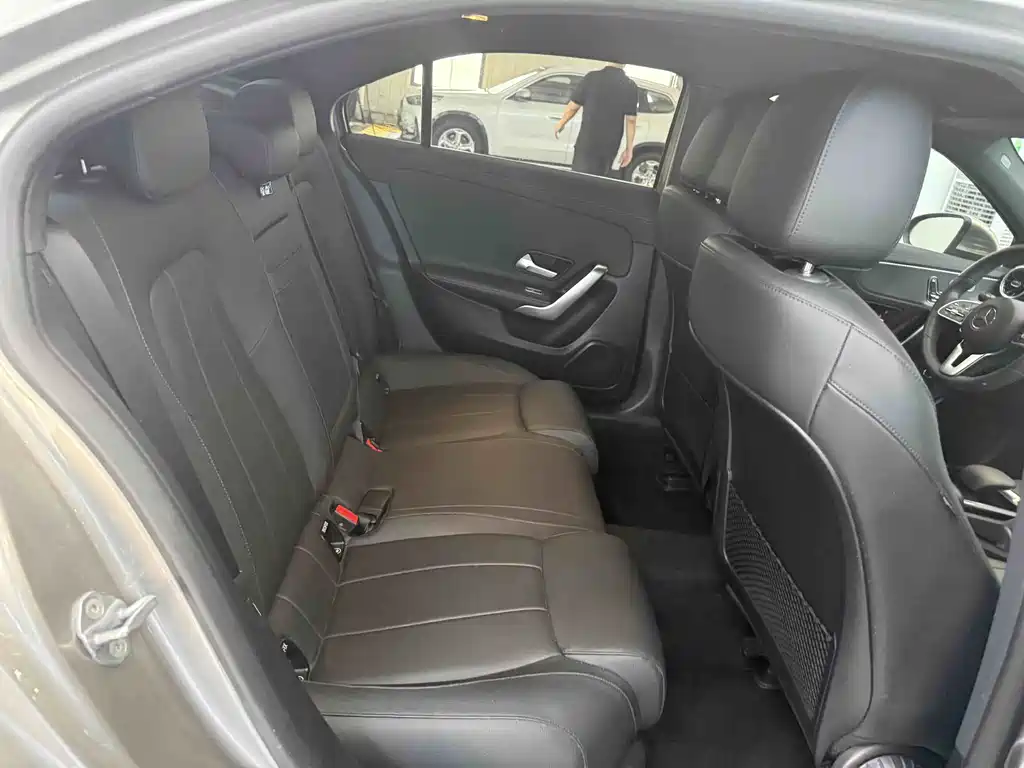 Mercedes-Benz A-Class 2022 — фото 20
