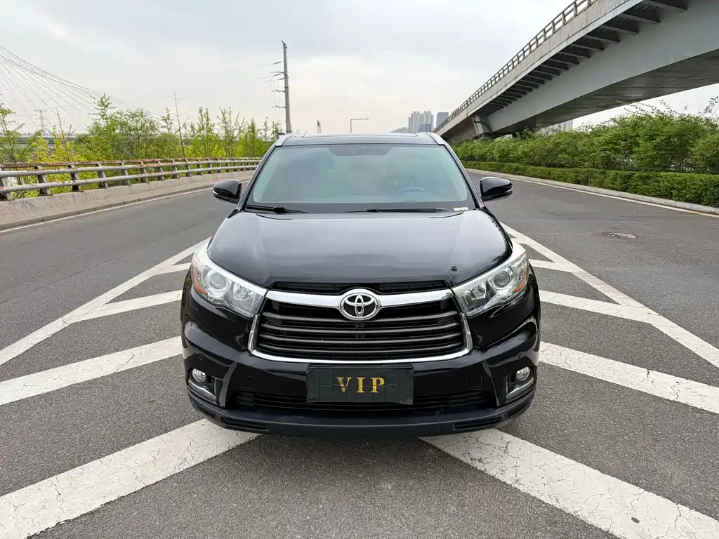 Toyota Highlander 2017 — фото 2