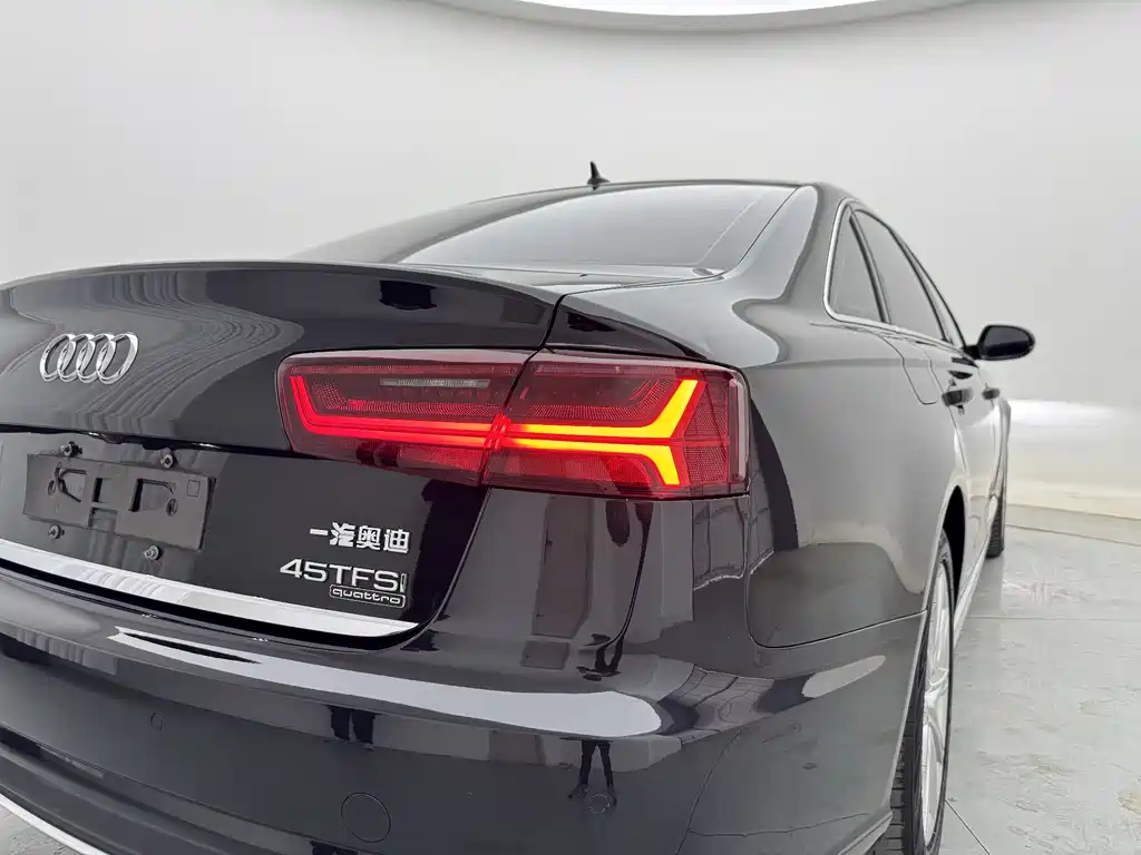 Audi A6L 2018 — фото 9