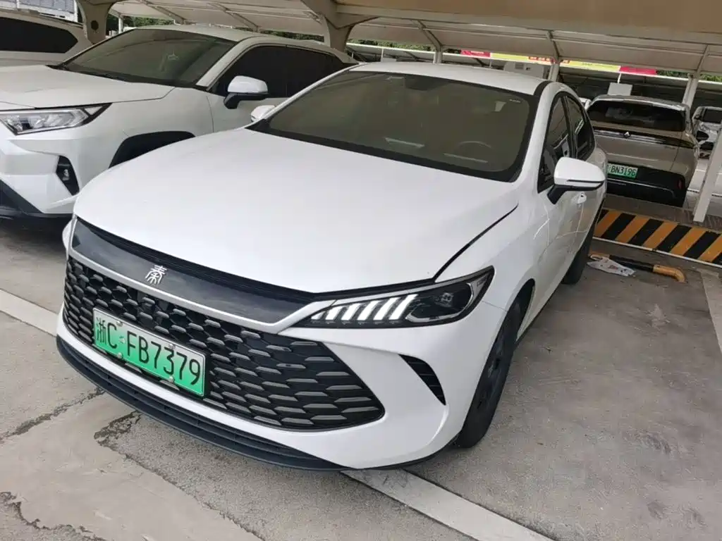 BYD Qin PLUS 2025 — фото 3