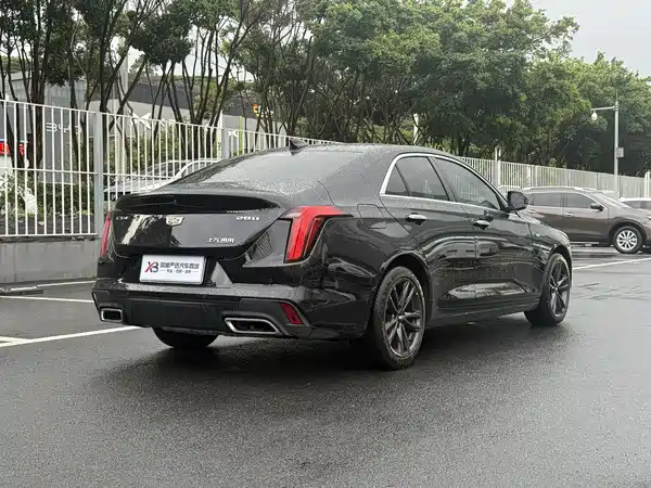 Cadillac CT4 2023