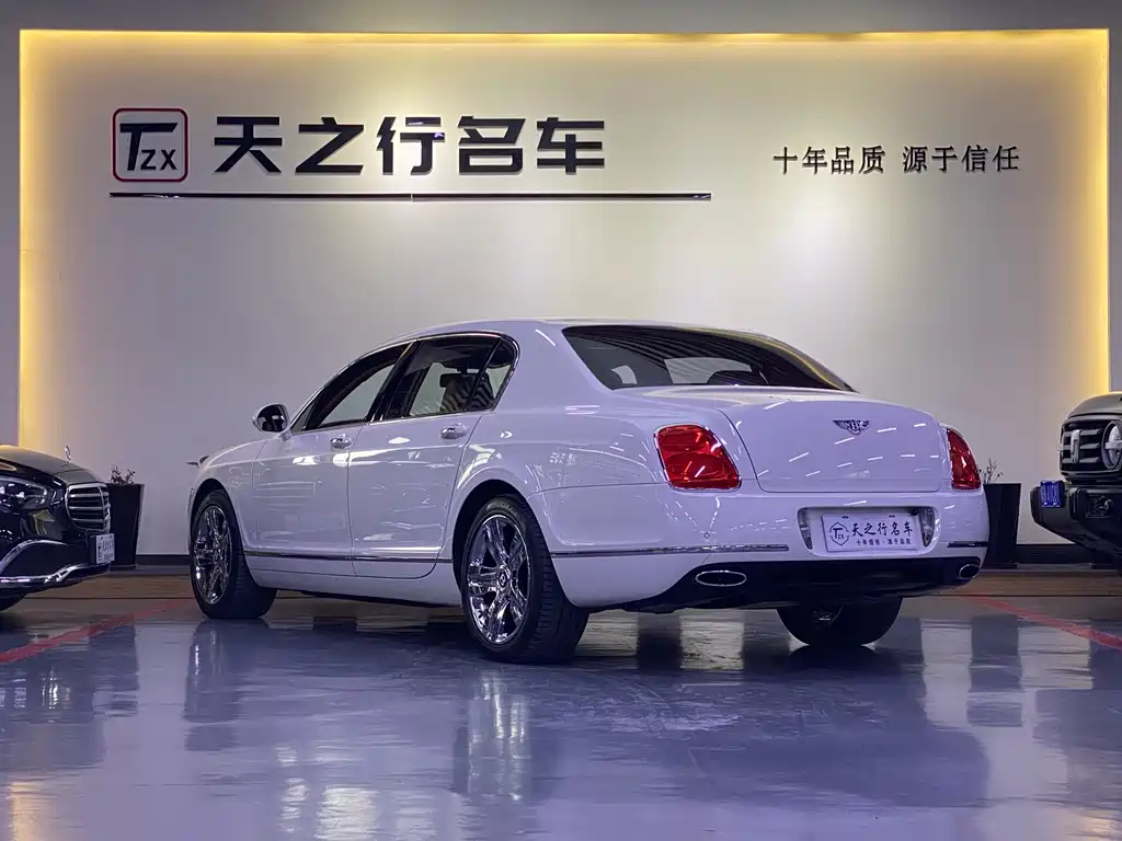 Bentley Flying Spur 2012 — фото 4