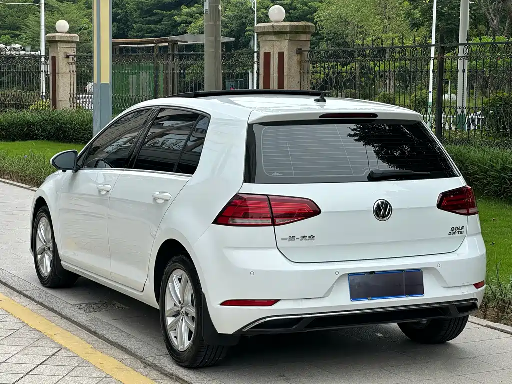 Volkswagen Golf 2019 — фото 11