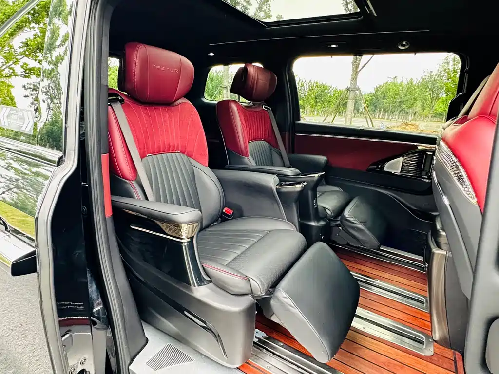 GAC Motor Trumpchi M8 2023 — фото 15